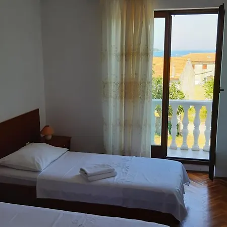 Apartmani Zdrelac Апартаменты Ждрелац