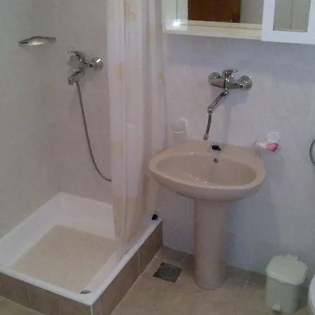 Апартаменты Apartmani Zdrelac Ждрелац