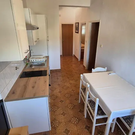 Apartmani Zdrelac *
